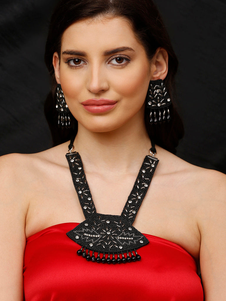 neudis-black-beaded-handcrafted-statement-necklace-and-earrings-set-n21wnks-k11126