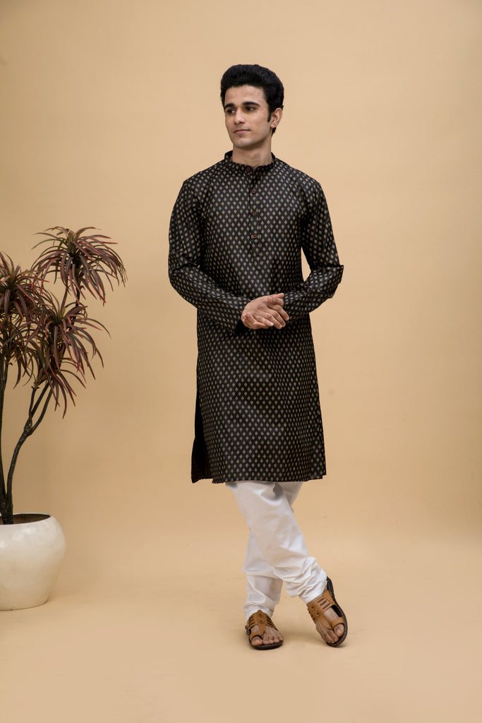 neudis-men-black-printed-cotton-long-kurta-churidaar-set