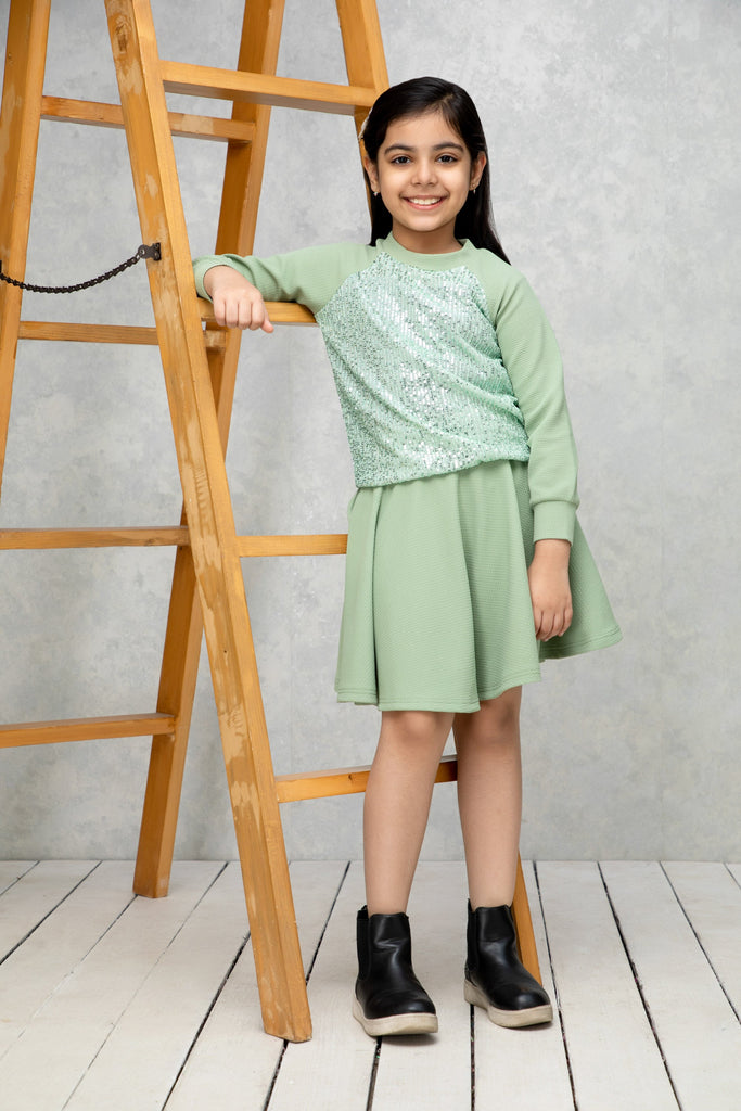 neudis-girls-green-sequin-solid-top-skirt-co-ord-set
